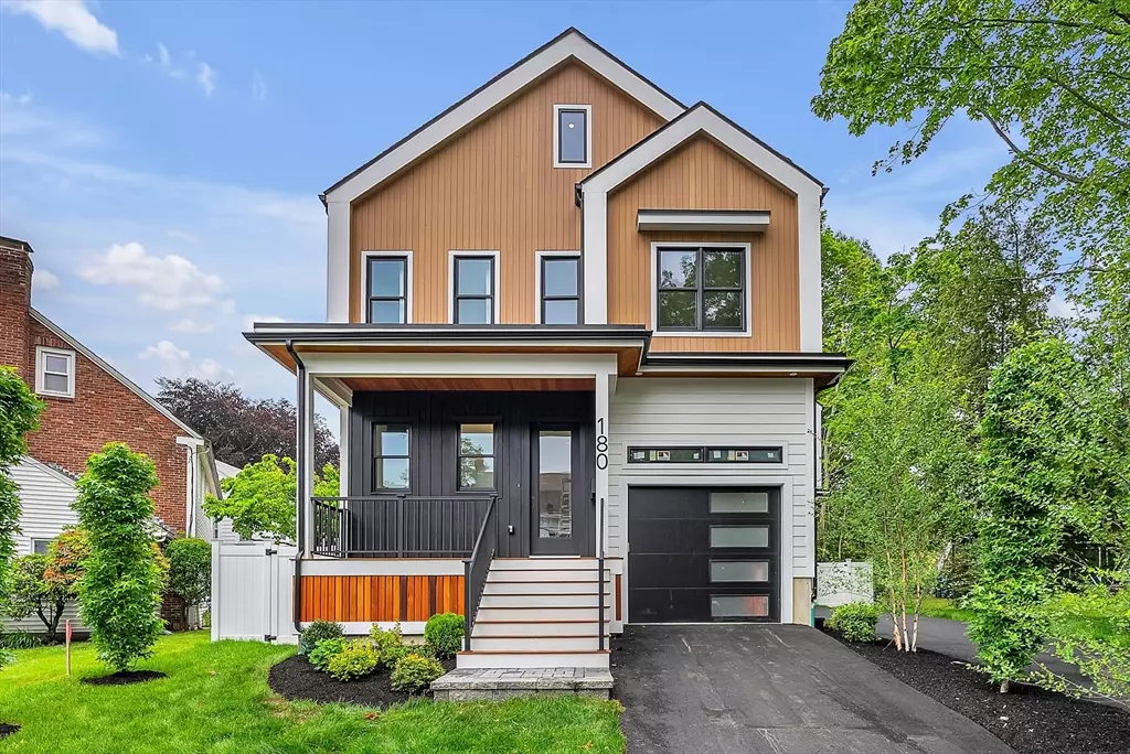 Newton, MA 02458,180 Hunnewell #180