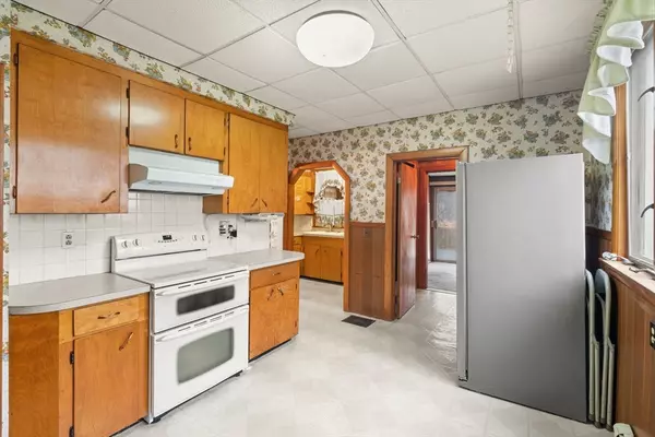 Haverhill, MA 01830,28 Fernald Ave