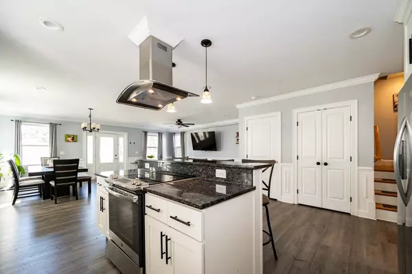 Providence, RI 02908,28 Mink Rd