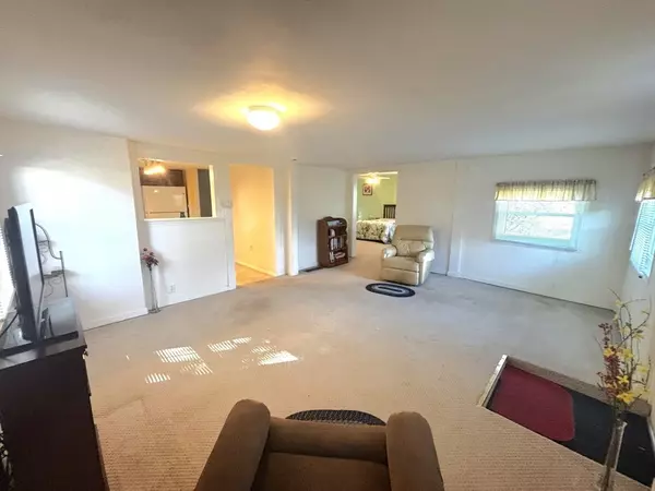 Chicopee, MA 01020,111 Thaddeus St