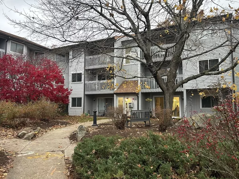 1410 Franklin Crossing #1410, Franklin, MA 02038