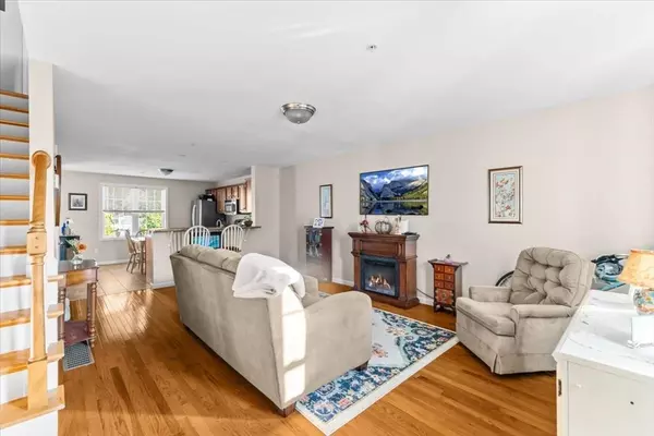 Bridgewater, MA 02324,248 Center St #7