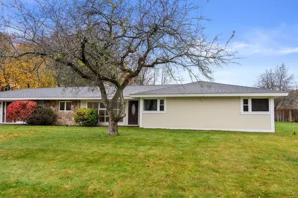 30 Edith Road, Framingham, MA 01701