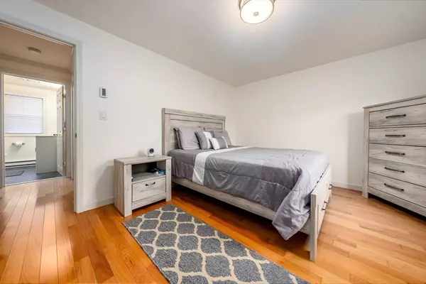 Barnstable, MA 02601,135 West Main Street #45