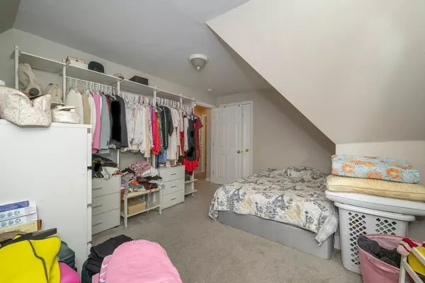 Worcester, MA 01610,35 May Street