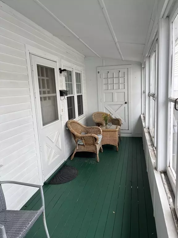 Easton, MA 02356,89 Main #B