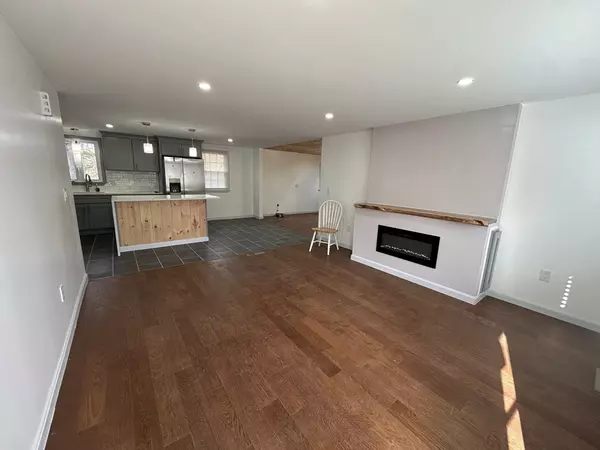 Methuen, MA 01844,86 Comet Rd