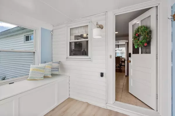 Boston, MA 02132,70 Birchwood Street