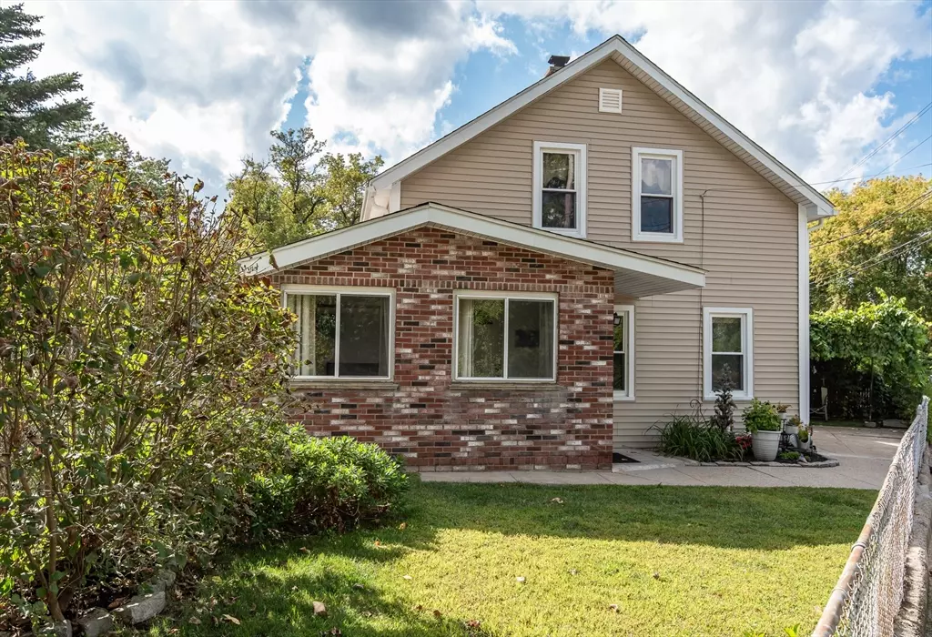 Woonsocket, RI 02895,68 Northeast St