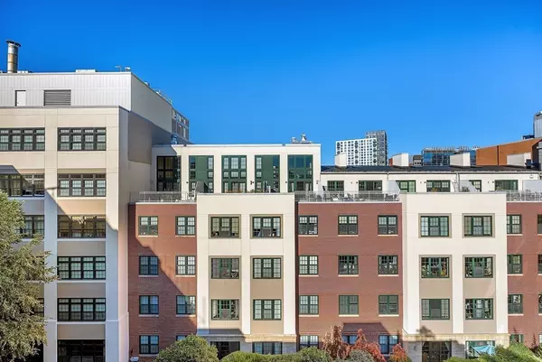 Cambridge, MA 02141,17 Otis St #602