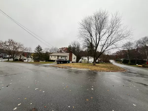 Burlington, MA 01803,21 Spring Valley Rd