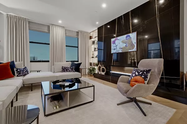 Boston, MA 02116,285 Columbus Ave #PH 805