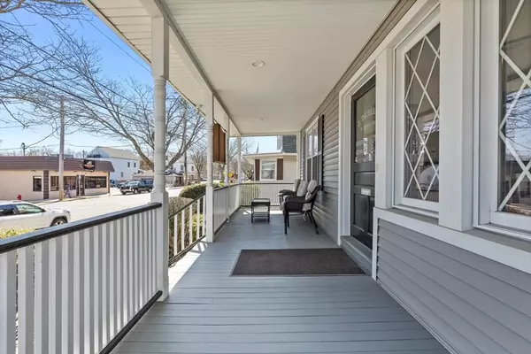 Saugus, MA 01906,327 Central St