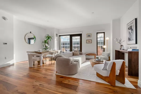 Boston, MA 02210,300 Pier 4 Blvd #2E