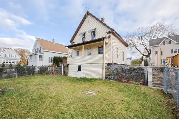 Franklin, MA 02038,7 Howard Place