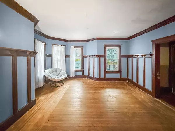 Lawrence, MA 01841,265 Ames St