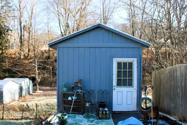 Greenfield, MA 01301,73 Washington St