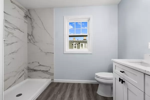 Fall River, MA 02720,206 Durfee St. #2B