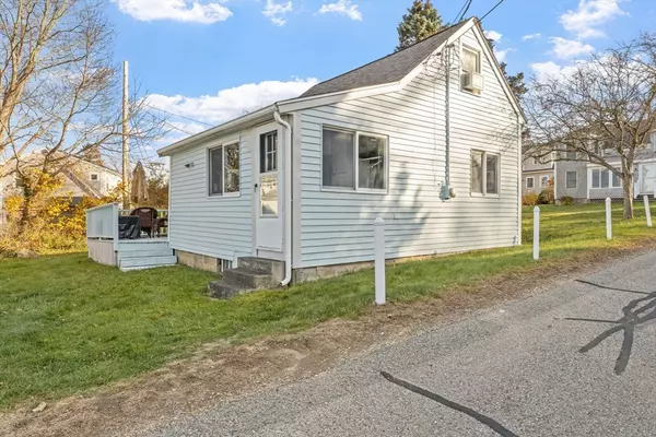 Kingston, MA 02364,19 Holmes Avenue