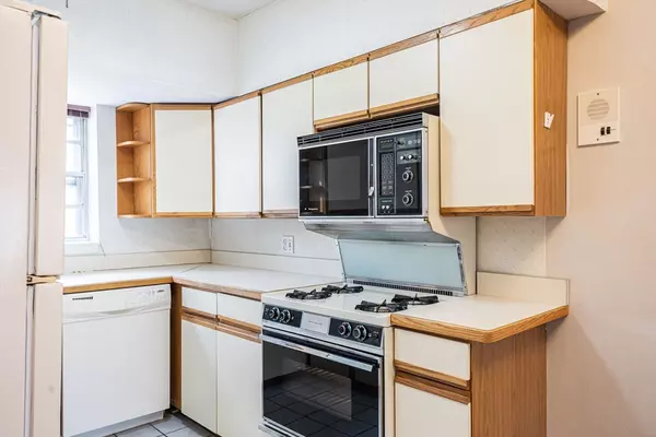 Boston, MA 02135,108 Lake Shore Rd #4