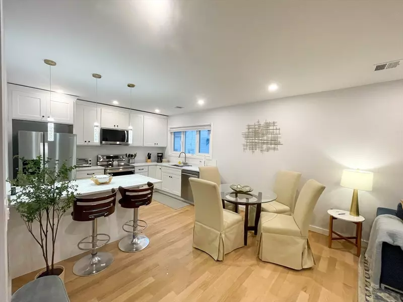 75 Thorndike St #2Furnished, Cambridge, MA 02141