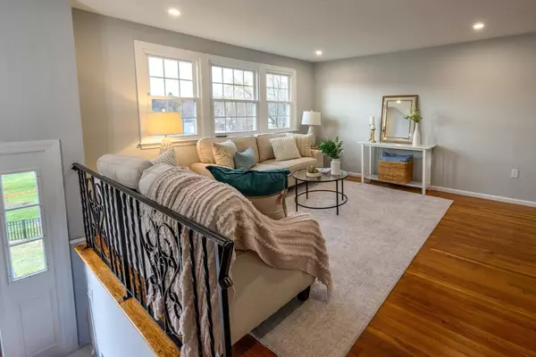 Lowell, MA 01852,16 Winding Ln