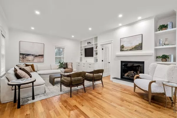 Norwood, MA 02062,764 Neponset St