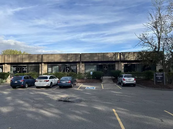 130 Sylvan St #4, Danvers, MA 01923