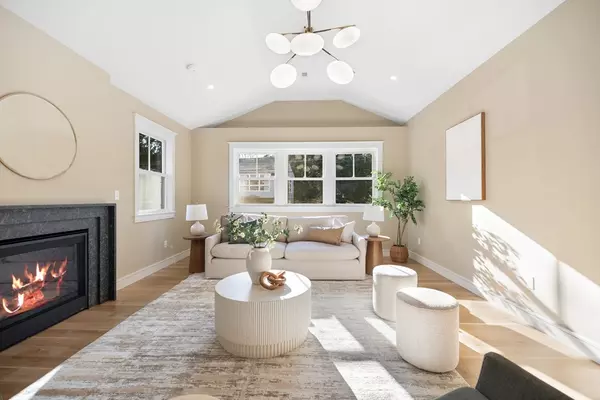 Woburn, MA 01801,2 Howard Ct