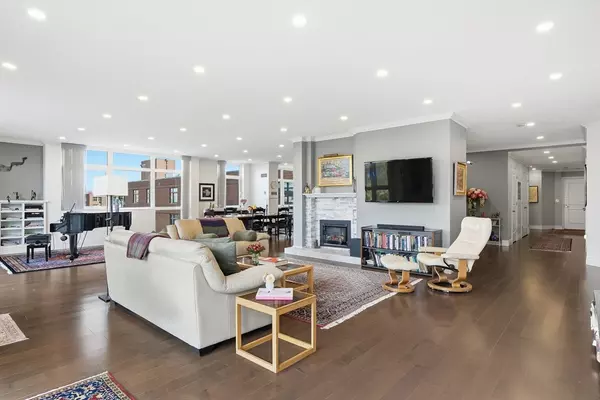 79 Florence Street #600S, Newton, MA 02467