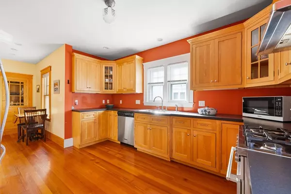 Natick, MA 01760,20 Marion St