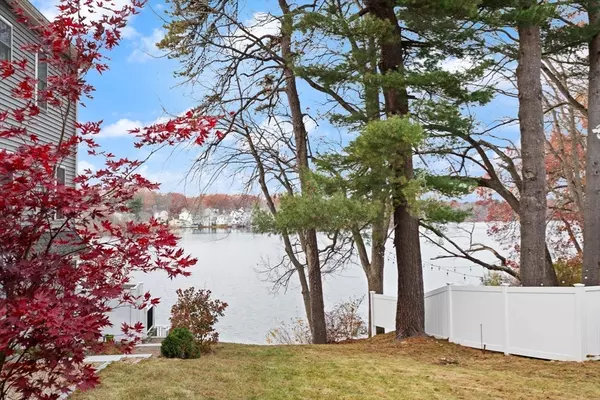 25 Burroughs Road, North Reading, MA 01864