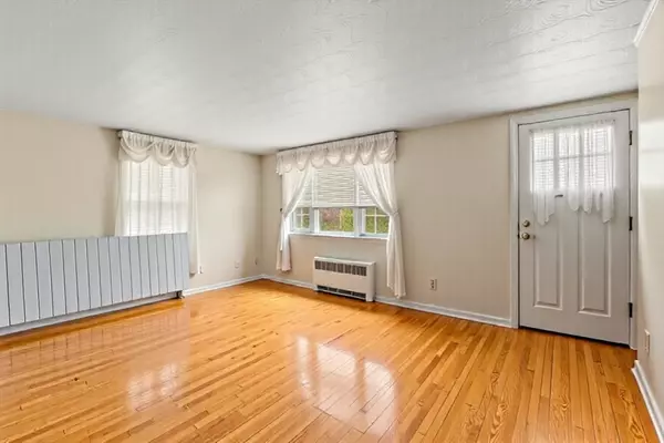 Stoughton, MA 02072,17 Donald Rd