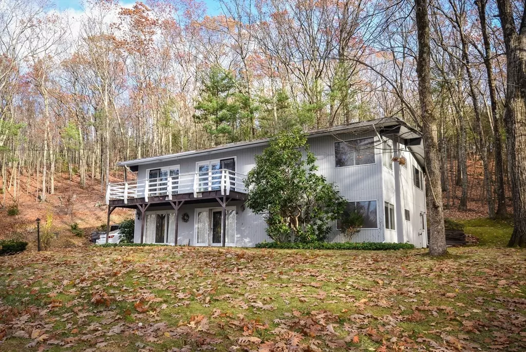 Bolton, MA 01740,93 Vaughn Hill Rd