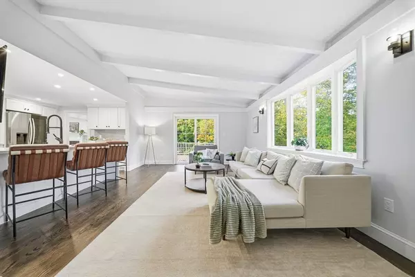 Wakefield, MA 01880,43 Friend Street