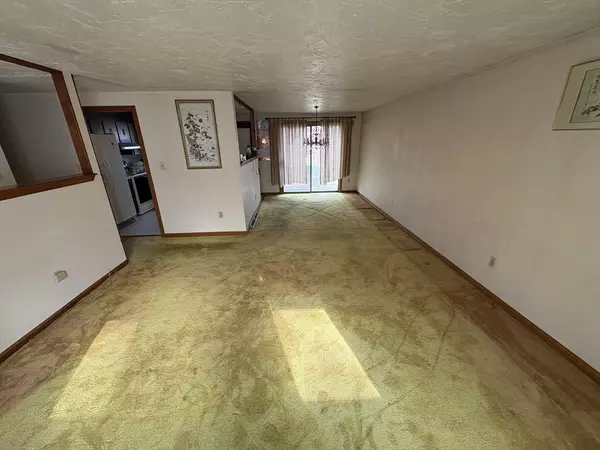 Randolph, MA 02368,172 Russ St