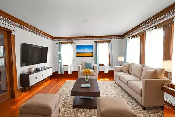 Milton, MA 02186,8 Verndale Rd #2