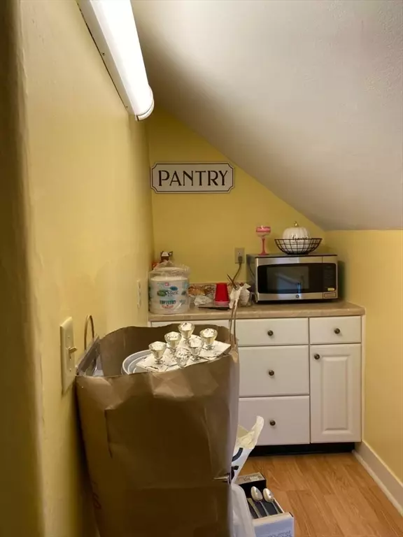 Fall River, MA 02720,269 Stetson Street #3