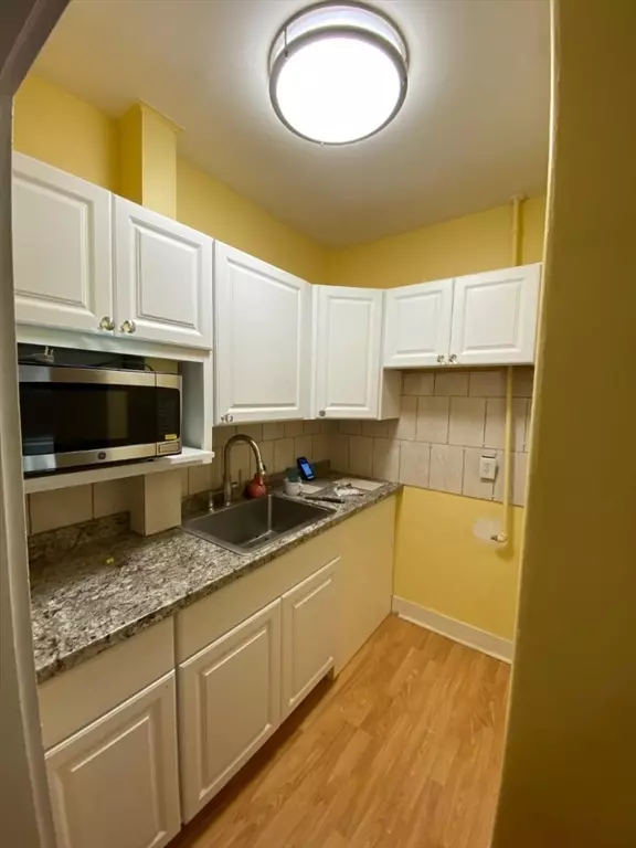 Fall River, MA 02720,269 Stetson Street #3