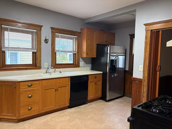 Medford, MA 02155,250 Arlington Street #1