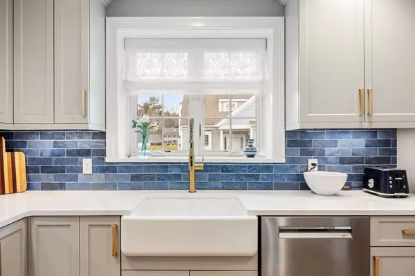 5 Maple Ln #5, Marshfield, MA 02050