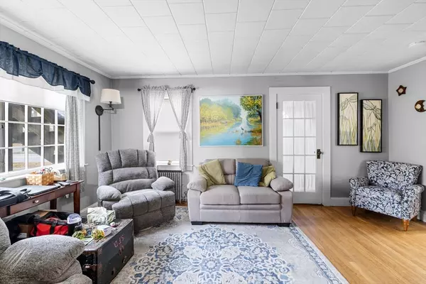 Middleboro, MA 02346,42 Everett Street