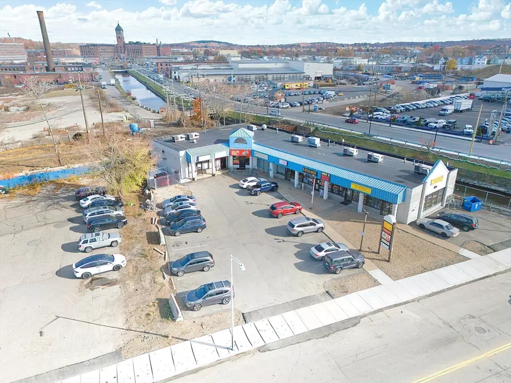 Lawrence, MA 01843,8 South Broadway