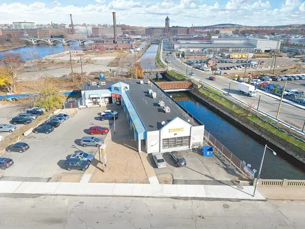 Lawrence, MA 01843,8 South Broadway