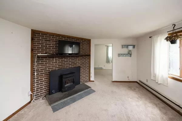 Worcester, MA 01604,90 Brightwood Ave #B