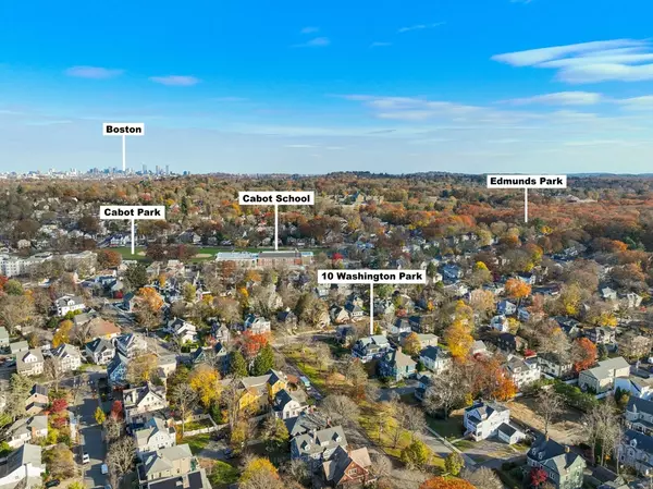 Newton, MA 02460,10 Washington Park