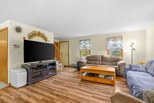 Wareham, MA 02558,9 22nd St