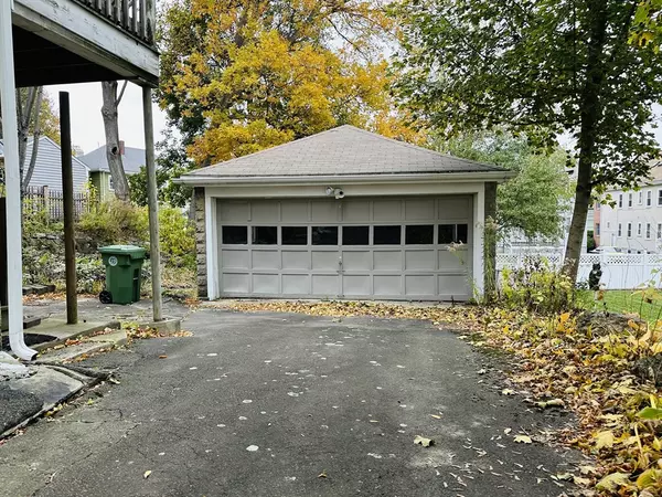 Watertown, MA 02472,84-86 Boylston St