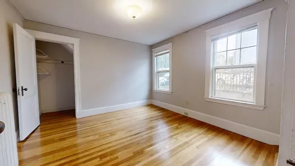 Watertown, MA 02472,84-86 Boylston St