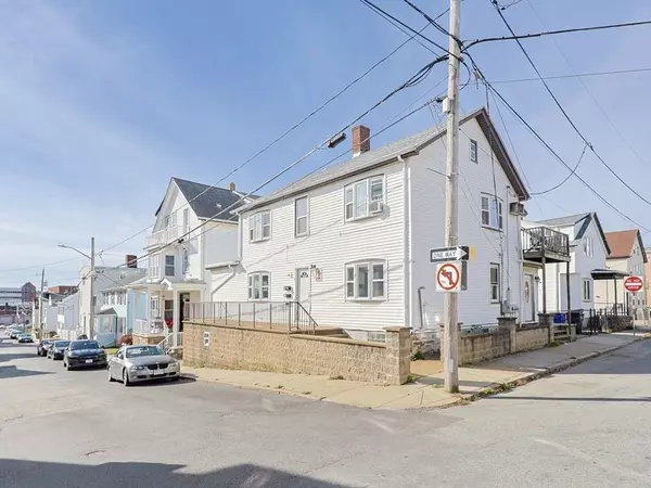 104 Oak St, Fall River, MA 02720